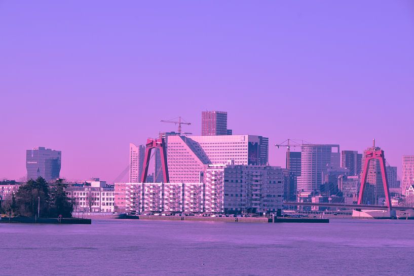 Rotterdam - Willemsbrug en omgeving - in lila tinten von Ineke Duijzer