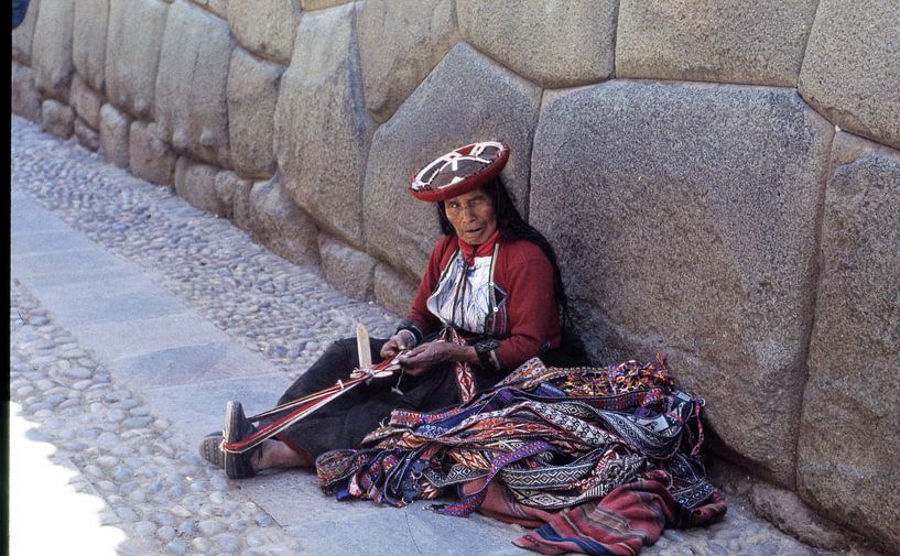 Inca woman weaving by Ignacio Genzo