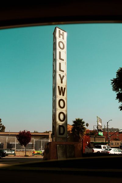 Los Angeles by Hello Pompoyo