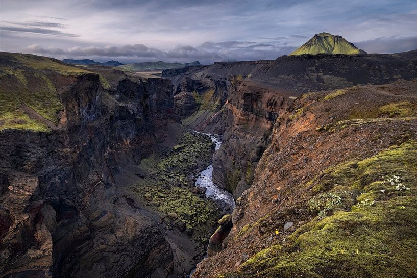 Markarfljótsgljúfur Canyon by Esmeralda holman
