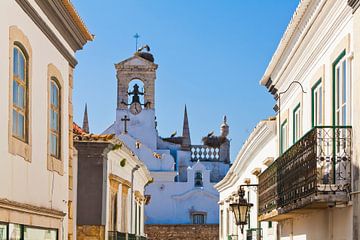 Oude stad in Faro in de Algarve van Werner Dieterich