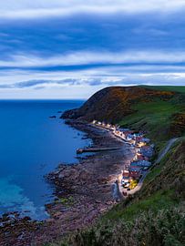 Küstendorf Crovie in Schottland am Abend von Werner Dieterich