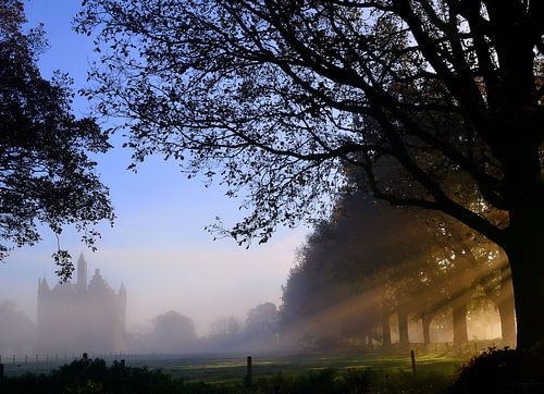 Zonsopkomst bij Middeleeuws Kasteel Doornenburg / Sunrise at medieval Doornenburg castle