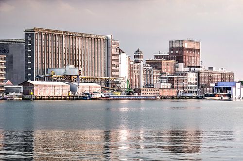 Getreidesilo in Rotterdam von Frans Blok - Fotos, Kunst und weitere Wanddekoration