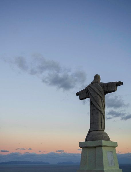 Cristo Rei by Gideon Gerard