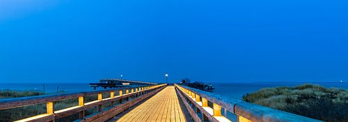 Heiligenhafen op het blauwe uur