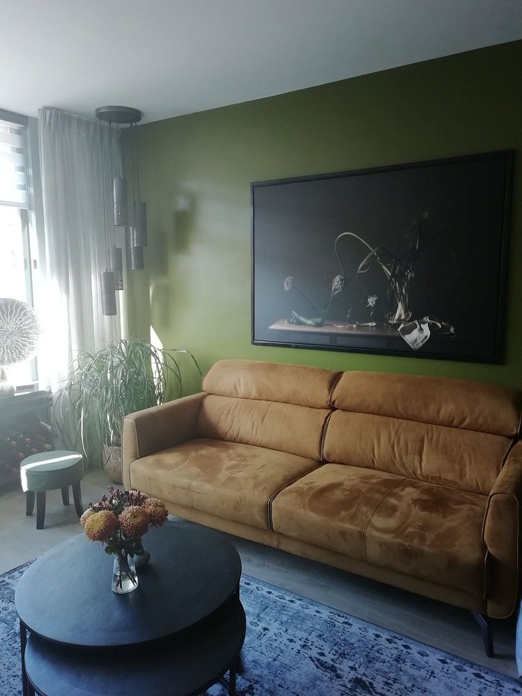 Nature morte en vert (vu à vtwonen)  par Monique van Velzen 
