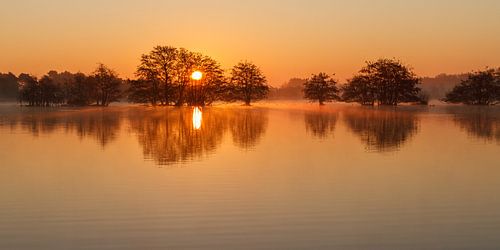 Sunrise at De Flaes (Esbeek NB)