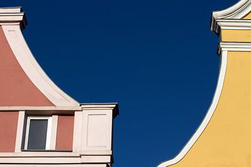 STRALSUND bunte Häuser und Fenster - mind the gap von Bernd Hoyen