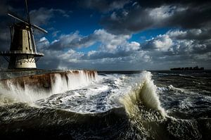 Oranjemolen Vlissingen bij storm van Joanke Fotografie