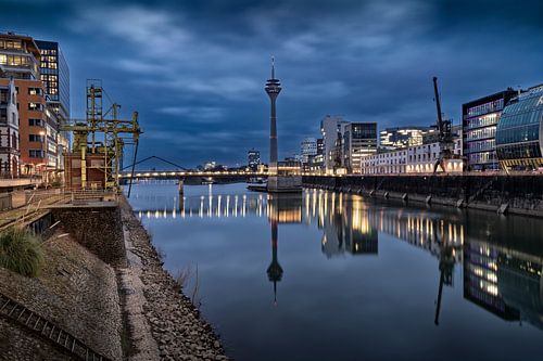 Rheinturm in Dusseldorf