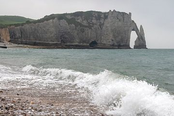 Etretat by Peter Bartelings