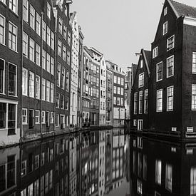 Oudezijds Voorburgwal Amsterdam van Remy Kremer