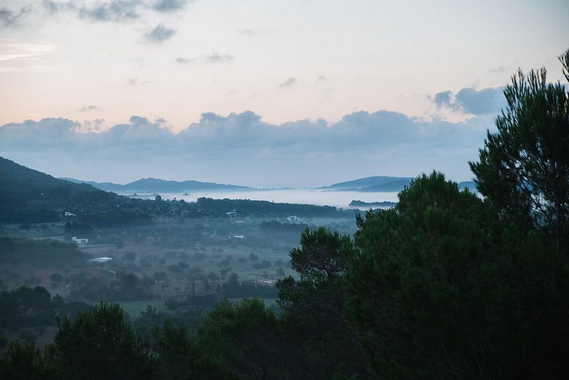 Matinée brumeuse à Ibiza par Stefanie de Boer
