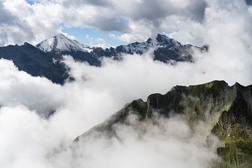Wolken in den Bergen bei Samnaun von Greenfield Visuals