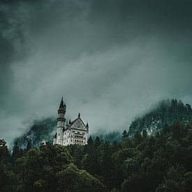 Château de Neuschwanstein dans le brouillard sur Tobias Reißbach