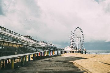 La jetée de Scheveningen sur Patrycja Polechonska