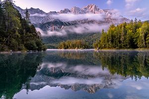 Herbstmorgen am Eiibsee in Bayern