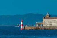 Leuchtturm auf der Halbinsel Humaitá im Vorort von Salvador