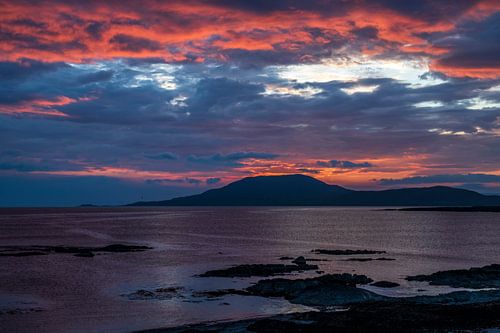 zonsondergang aan de kust van Ierland