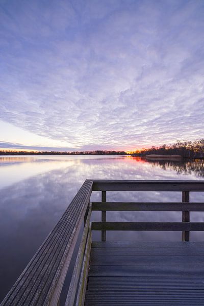 Zonsondergang Piccardthofplas - Groningen (Nederland) van Marcel Kerdijk
