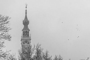 Stadshuis Veere in de sneeuw (zwart/wit) van Percy's fotografie