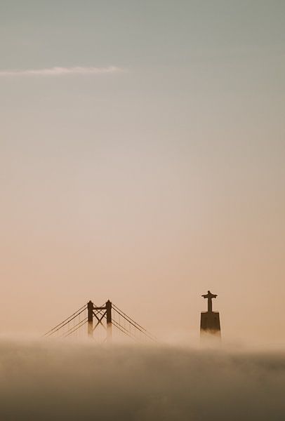 Lisbon by Hello Pompoyo