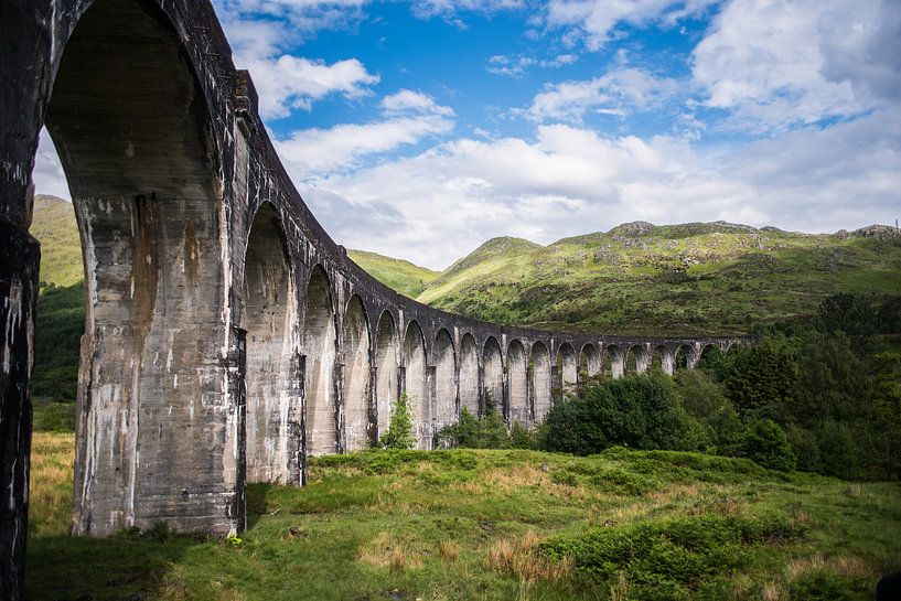 De brug uit Harry Potter, Glenfinnan Viaduct, Lochaber, fotoprint van Manja Herrebrugh - Outdoor by Manja