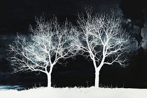 Zwei Bäume in der Nacht - Kunstdruck mit verträumter Optik