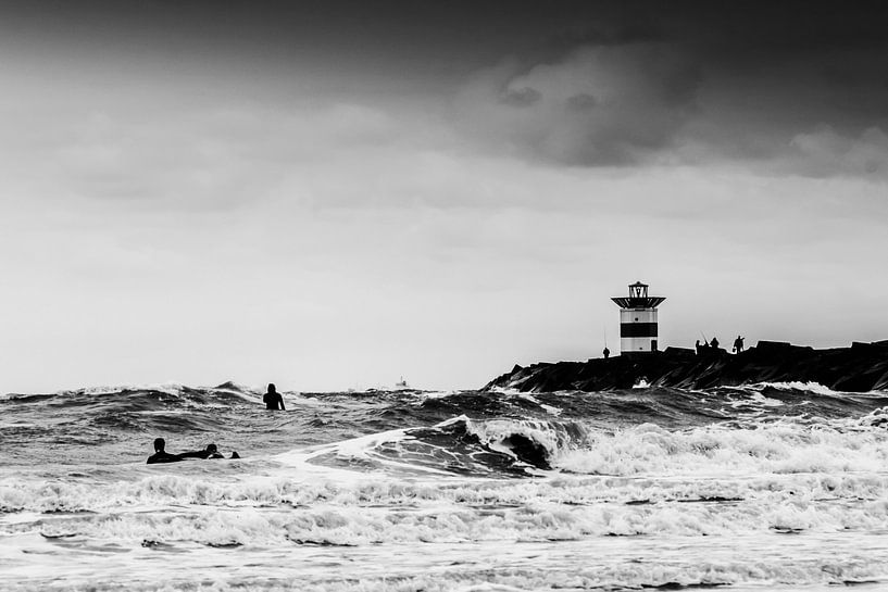 Zuiderstrand Scheveningen by D. Henriquez