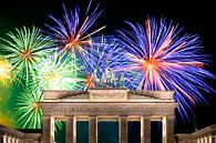 Vuurwerk bij de Brandenburger Tor in Berlijn van Frank Herrmann thumbnail