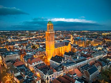 Peperbus de Zwolle dans le centre-ville au coucher du soleil