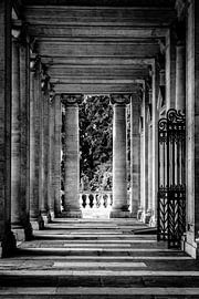 Roman pillars by Kristiaan Hartmann