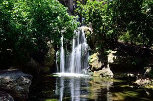 Artifical waterfall