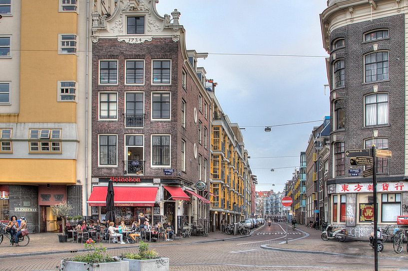 Amsterdam, Nieuwmarkt, Sint Antoniebreestraat von Tony Unitly