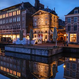 De Waag Leiden, L'heure bleue sur Eric van den Bandt