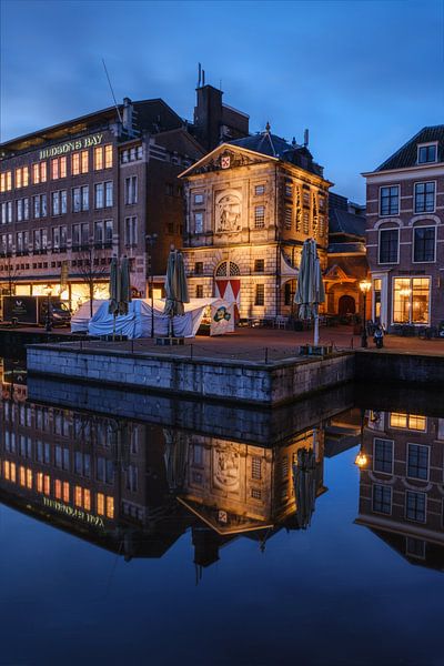 De Waag Leiden, Blue Hour van Eric van den Bandt