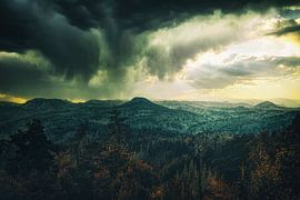 Dramatisches Panorama am Kirnitzschtal zwischen Felsen und Sandsteinen von Jakob Baranowski - Photography - Video - Photoshop