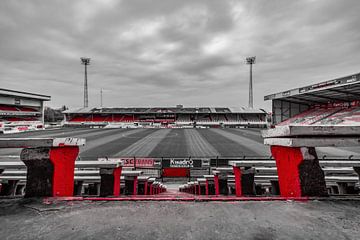 Het Bosuilstadion, Antwerpen: Tribune 2 van Martijn