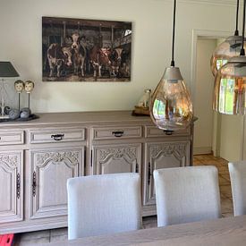 Klantfoto: Koeien in oude koeienstal van Inge Jansen, op canvas