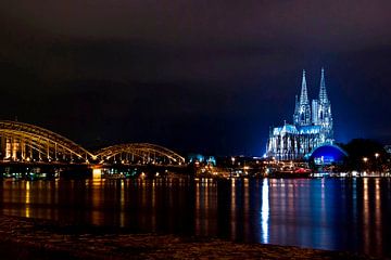 Cologne at night (2) by Norbert Sülzner