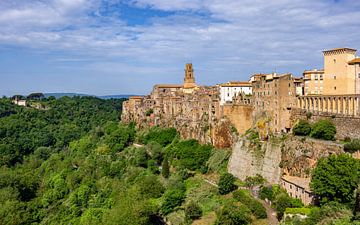 Vue de la belle ville de Pitigliano, Toscane, Italie sur Adelheid Smitt