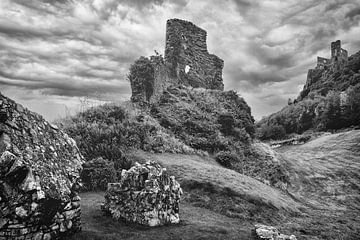 Urquhart Castle Burgruine am Loch Ness See in den schottischen Highlands.  Schottland Deluxe! von Jakob Baranowski - Photography - Video - Photoshop
