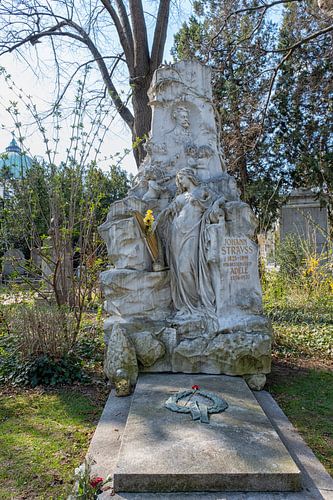 The grave of Johann Strauss in Vienna