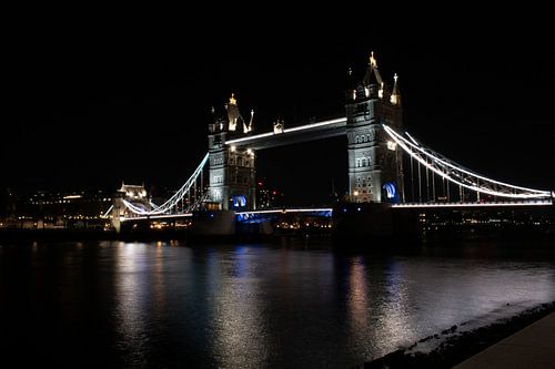 Towerbridge at night