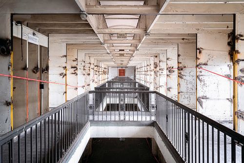 Une industrie abandonnée en déclin.