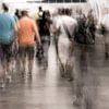 Mensen in de metro van Marijke de Leeuw - Gabriëlse