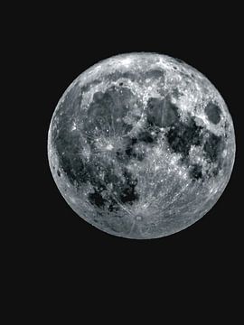Telescopic view of a full moon van Antiope33