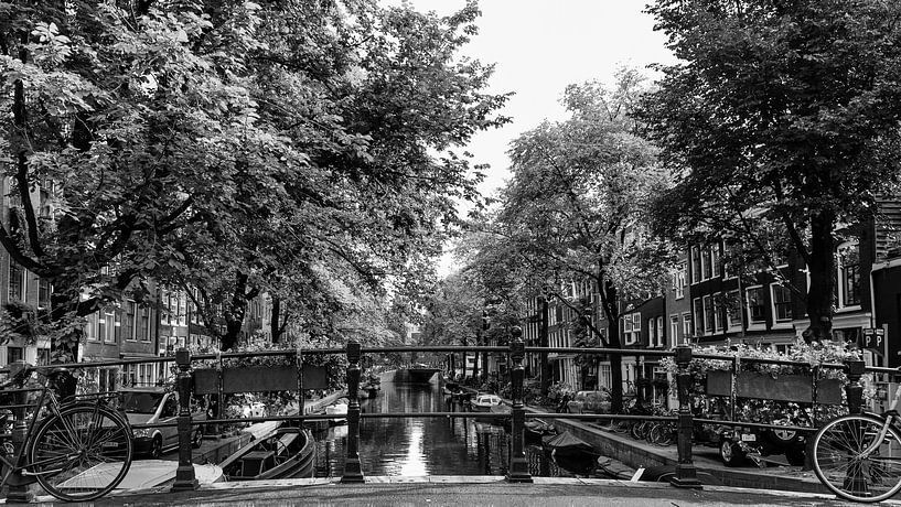 Amsterdam - Egelantiersgracht by Tony Buijse