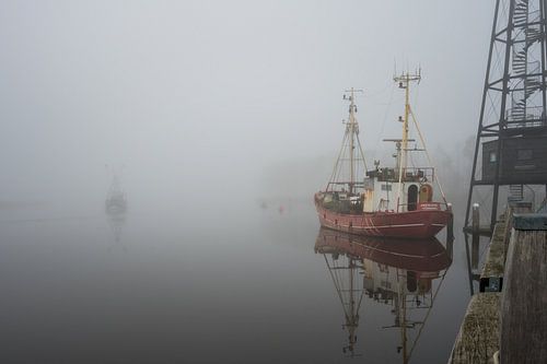 Cutters in the fog at Zoutkamp